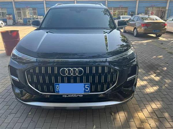 奥迪Q6 2024款 50 TFSI quattro 行云型 羽林套装 6座
