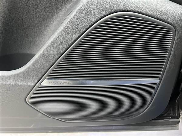 奥迪Q7 2023款 55 TFSI quattro S line运动型