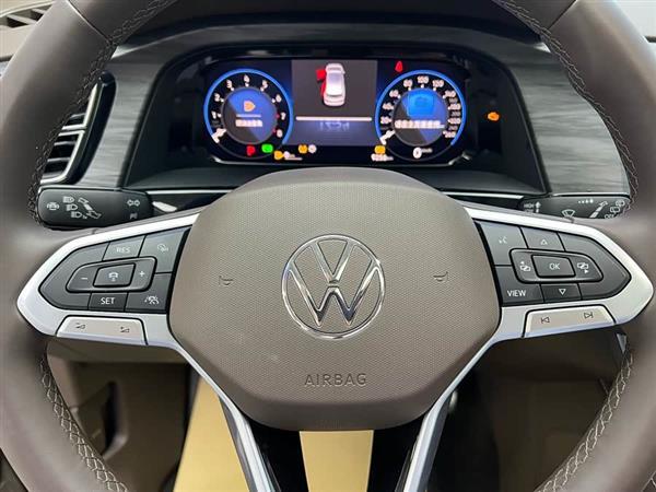 威然 2024款 380TSI 尊贵版