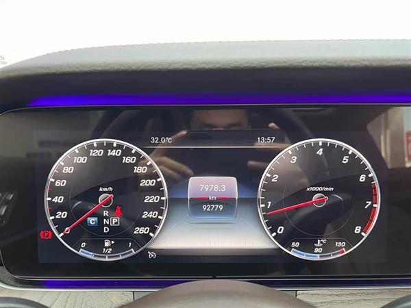 奔驰E级 2019款 E 300 L 时尚型
