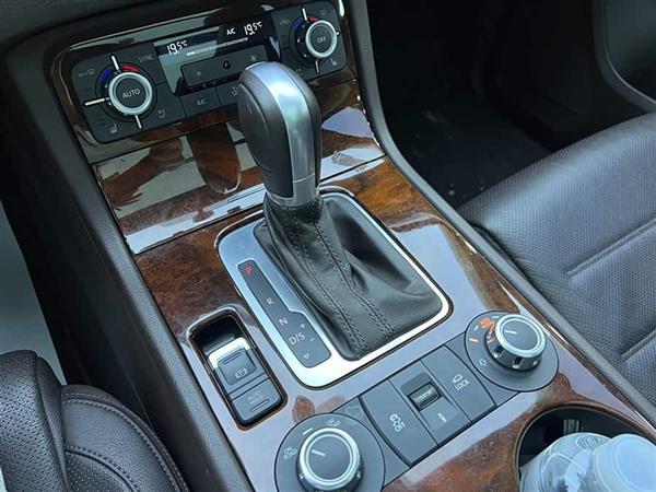 途锐 2015款 3.0TSI 耀锐限量版