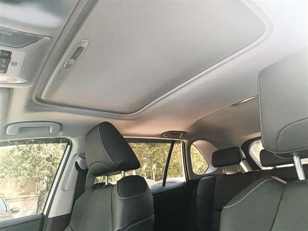 RAV4荣放 2022款 双擎 2.5L E-CVT四驱精英Plus版