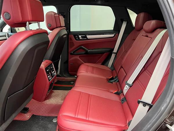 Cayenne 2023款 Cayenne 3.0T 铂金版