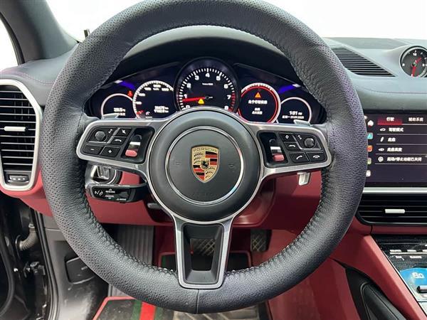 Cayenne 2023款 Cayenne 3.0T 铂金版