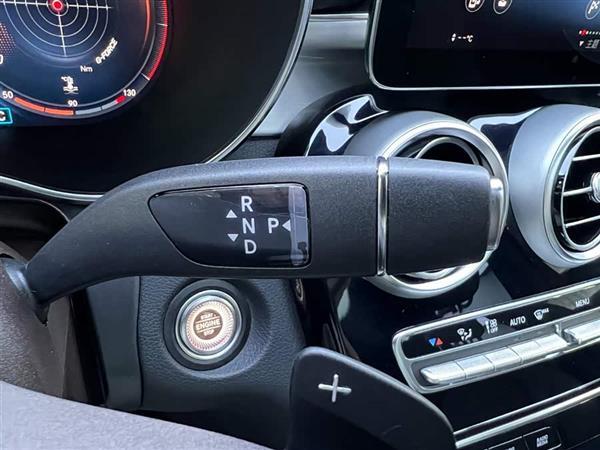 奔驰GLC 2022款 改款三 GLC 260 L 4MATIC 动感型