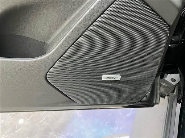 凯迪拉克XT6 2022款 2.0T 六座四驱豪华型