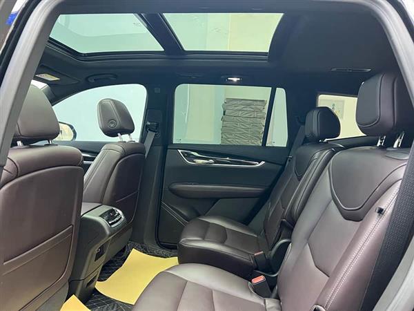 凯迪拉克XT6 2022款 2.0T 六座四驱豪华型