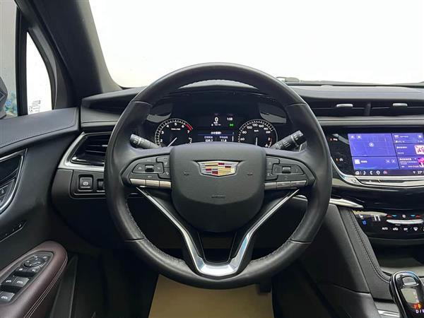 凯迪拉克XT6 2022款 2.0T 六座四驱豪华型