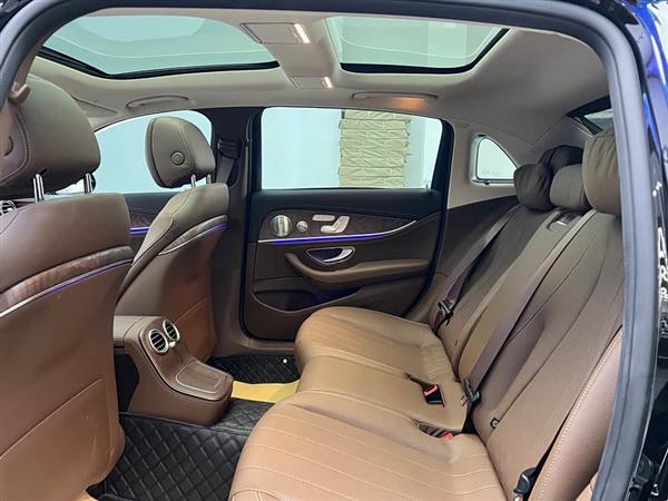 奔驰E级 2023款 E 300 L 豪华型