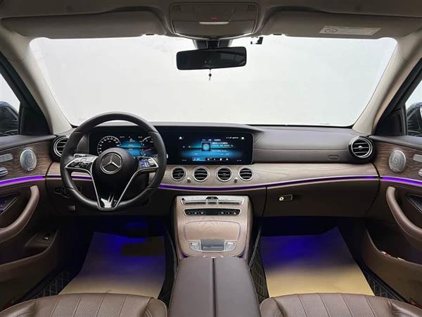 奔驰E级 2023款 E 300 L 豪华型
