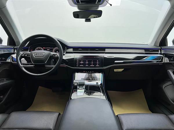奥迪A8 2021款 A8L 50 TFSI quattro 舒适型