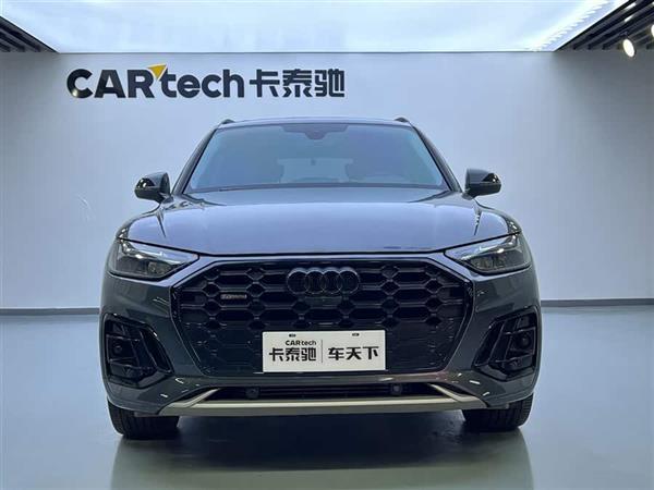 奥迪Q5L 2022款 改款 40T 豪华动感型