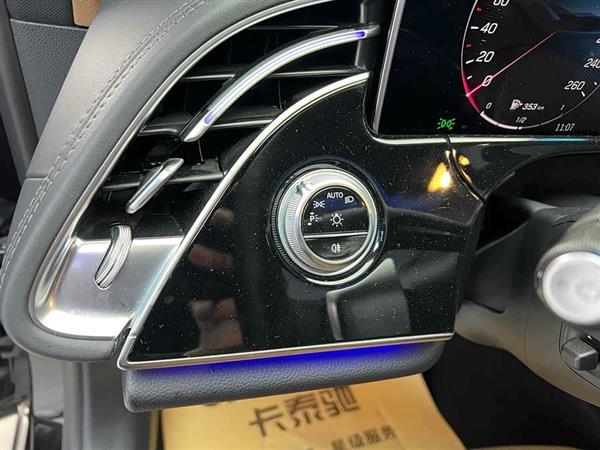 奔驰E级 2024款 E 300 L 豪华型