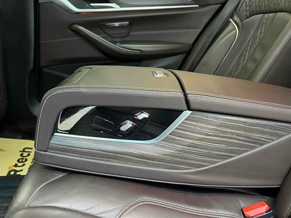 宝马5系 2020款 530Li 领先型 豪华套装