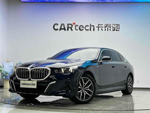宝马i5 2025款 eDrive 40L M运动套装