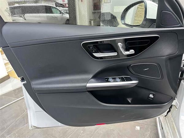 奔驰C级 2023款 C 260 L 运动版