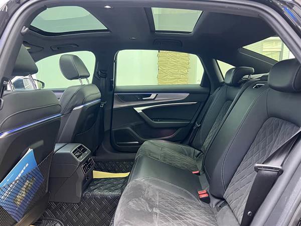 奥迪A6L 2020款 55 TFSI quattro 尊享动感型