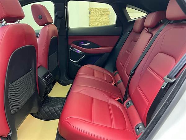 捷豹E-PACE 2024款 耀黑运动版 R-DYNAMIC SE BLACK