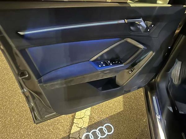 奥迪Q3 Sportback 2022款 40 TFSI 时尚型
