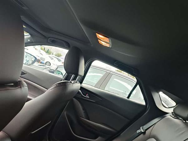 马自达CX-4 2021款 2.0L 自动两驱蓝天品位版