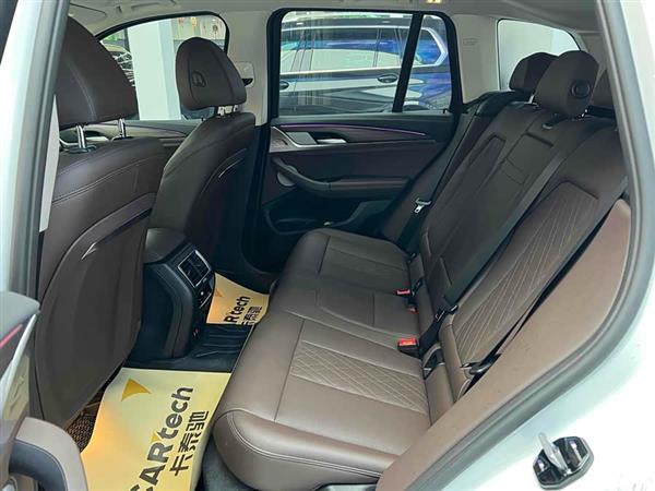 宝马X3 2023款 改款 xDrive30i 领先型 M曜夜套装