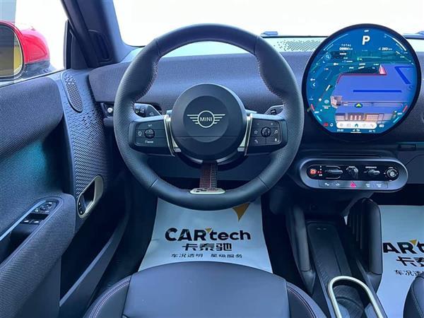 电动MINI COOPER 2024款 452km COOPER SE 赛车手