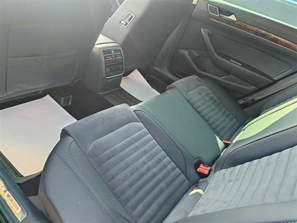 迈腾 2017款 380TSI DSG 尊贵型