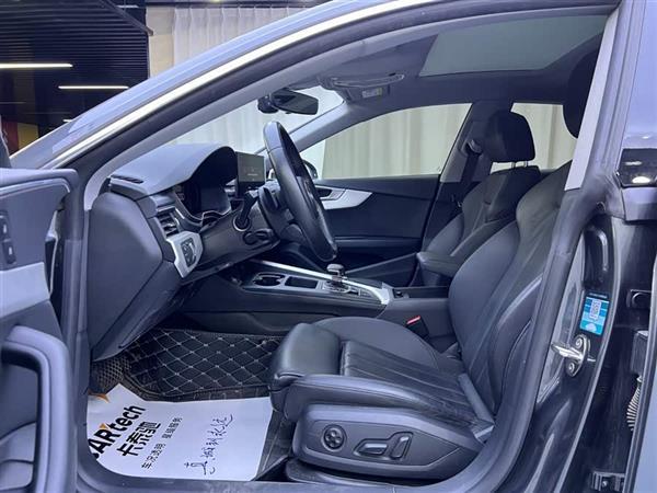 奥迪A5(进口) 2021款 Sportback 40 TFSI quattro 豪华动感型