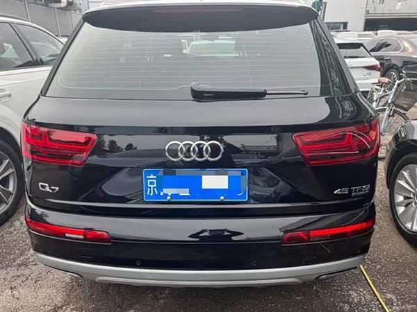 奥迪Q7 2016款 45 TFSI 技术型