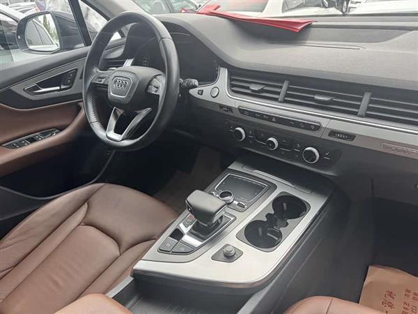 奥迪Q7 2016款 45 TFSI 技术型