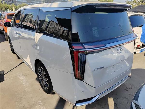 传祺M8 2024款 大师系列 400T 尊贵版
