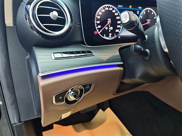 奔驰E级 2020款 改款 E 300 L 运动殊享版