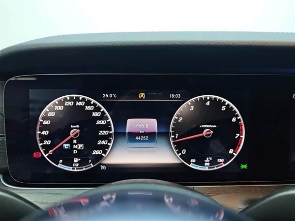 奔驰E级 2020款 改款 E 300 L 运动殊享版