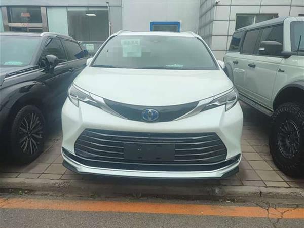 赛那SIENNA 2021款 2.5L混动 尊贵版