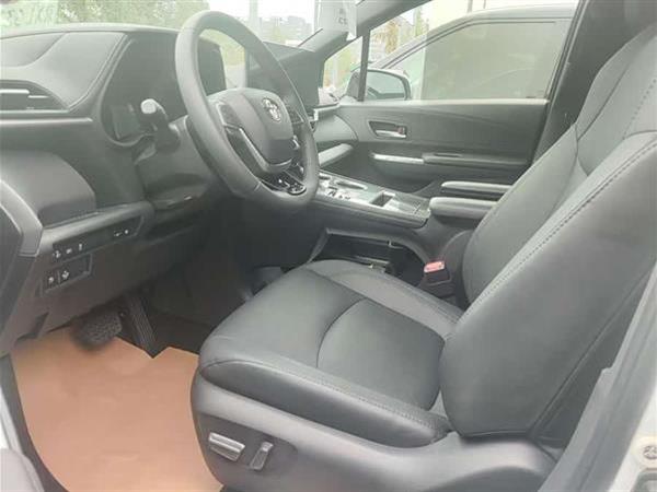 赛那SIENNA 2021款 2.5L混动 尊贵版