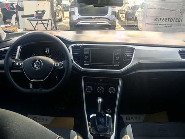 T-ROC探歌 2020款 230TSI DSG两驱进取型