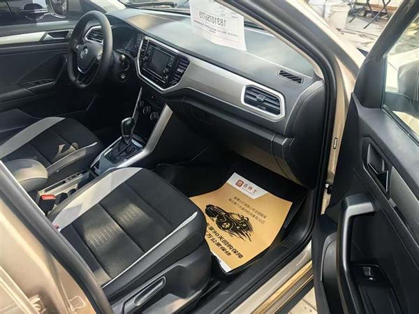T-ROC探歌 2020款 230TSI DSG两驱进取型