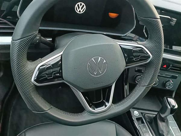 帕萨特 2022款 280TSI 商务版
