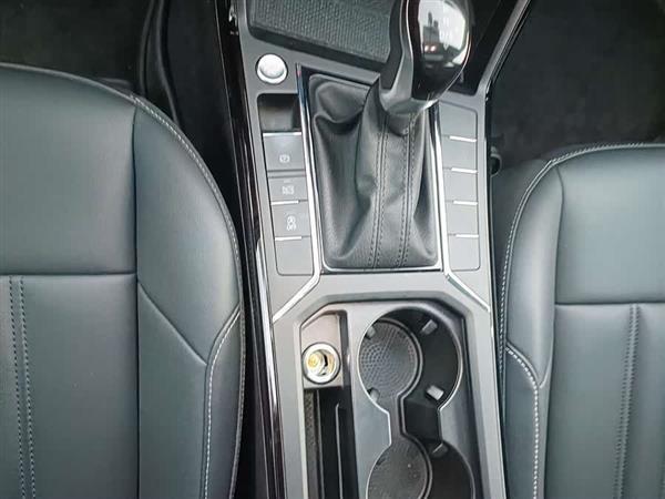 帕萨特 2022款 280TSI 商务版