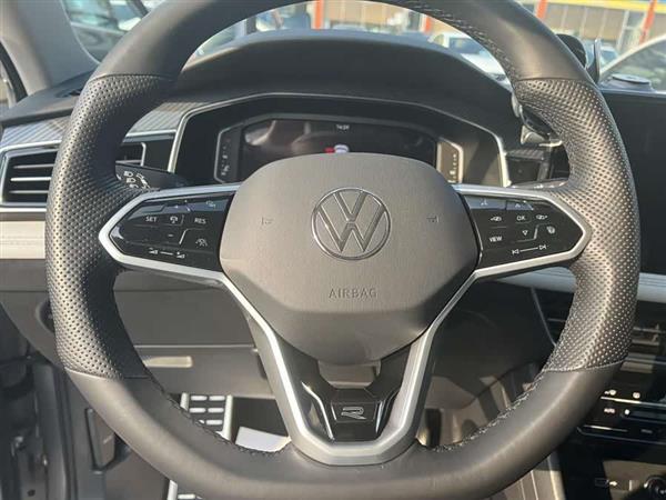 途观L 2022款 380TSI 自动四驱R-Line越享版7座
