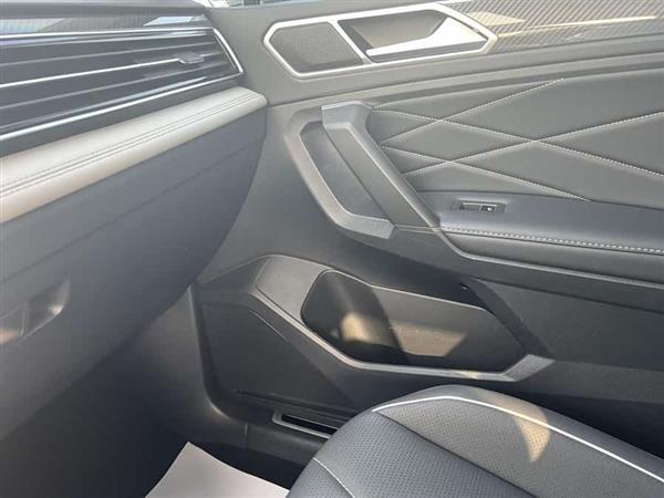 途观L 2022款 380TSI 自动四驱R-Line越享版7座