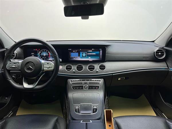 奔驰E级 2020款 改款 E 300 L 运动殊享版