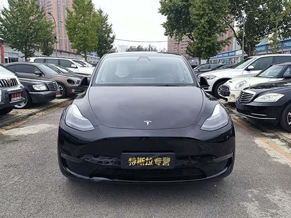 Model Y 2022款 改款 长续航全轮驱动版
