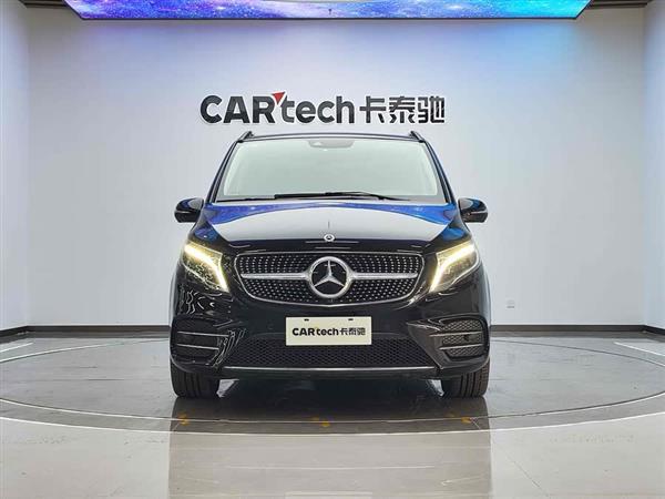 奔驰V级 2022款 V 260 L 长轴距豪华版