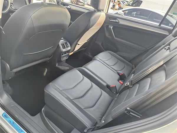 途观L 2018款 330TSI 自动两驱豪华版
