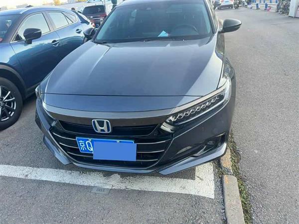 雅阁 2022款 锐·混动 2.0L 幻夜·锐智版
