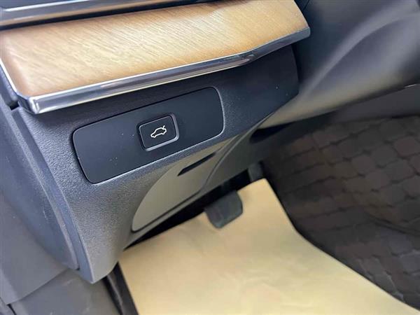 沃尔沃XC90 2023款 B5 智行豪华版 5座