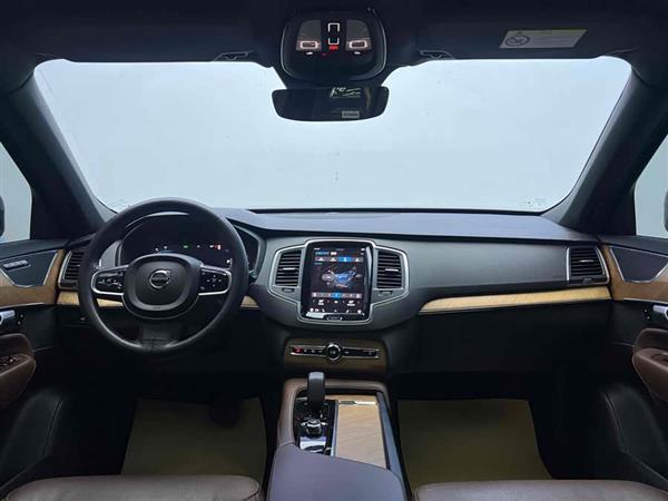 沃尔沃XC90 2023款 B5 智行豪华版 5座