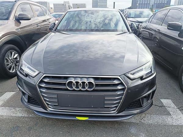 奥迪A4L 2019款 40 TFSI 运动型 国VI