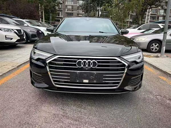 奥迪A6L 2021款 45 TFSI quattro 臻选动感型